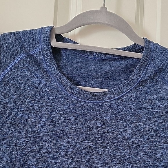 Lululemon Swiftly Tech Short Sleeve Top Navy Blue Size 8 Athletic Running - Picture 4 of 7